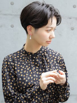 カライング(ing) 大人可愛い20代30代40代黒髪前下がりショートボブ丸みショート◎