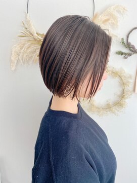 メモリーズ 銀座(Memories) 直毛でもふんわり丸く収まります！ショートボブ／ショートカット