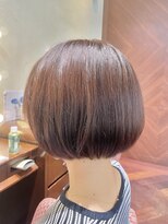 エルサフィロ ヨドヤバシ(el zafiro yodoyabashi)&nbsp;大人女子丸みショート　ヘルシースタイル/30代