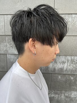 ヒュイル バイ ニアウ(Hwyl by Niau) メンズマッシュパーマスパイラルパーマニュアンスパーマ