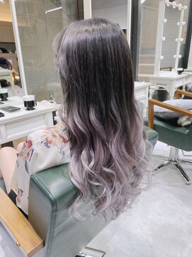 デイズ(days) 黒髪 グレーベージュラベンダーアッシュブラックグラデーション