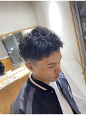 刈り上げ短髪 動く短髪 アップバング スパイキーショート パーマ