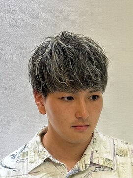 ルースト 京都駅前店(ROOST) マッシュ白金メッシュ
