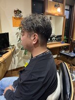 モア美容室&nbsp;刈り上げスパイラルパーマ