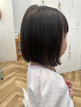 ロミー 本厚木(ROMMY.) 大人可愛いミニボブカット白髪ぼかし◎ひし形