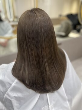 エトワ 新宿(ETOWA) ミディアムストレート/似合わせ/小顔/透明感/髪質改善/新宿