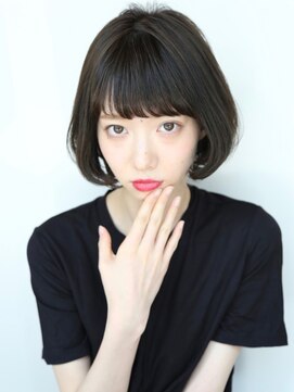リリオス 中山店(Lirios) ○Lirios（リリオス）中山○透け感のある暗髪短めボブ