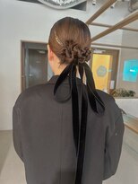 トガ(Toga)&nbsp;twist arrange hair / @togahina__