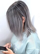 ブレイズヘアー(BLAZEhair) 【立体感デザイン】ホワイトバレイヤージュ×ブリーチ2回