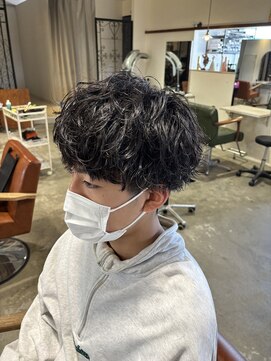 シャドウパーマ