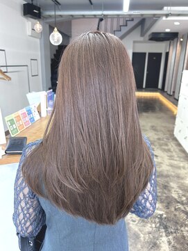 ソル(sol.) 【Ayaka】レイヤーに合う明るめグレージュ