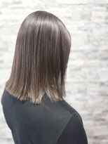 ヴィソップ(V.S.O.P) グレージュ革命。白髪染めはカラーグレスで艶を守る新常