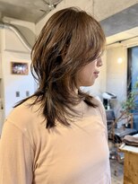 ハイジア(hygea)&nbsp;30代40代顔周りカットくびれレイヤーミディアムレイヤーカット