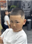 キッズ　ボウズスキンフェード　ライン