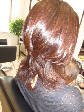 コア フィール ア デイ(COIFFURE A DAY) ツーセクションレイヤー