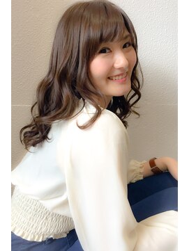 ビレントル(BRENTL) アッシュグレージュ愛されロングスタイル