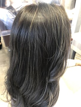 ビースリー ロア ハイライトカラー 2021/4/1