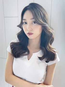 アイティーバイアルバム 藤沢店(IT by ALBUM) くびれヘア_シルキーベージュ斜めバング_9438