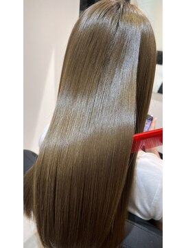 エミュスト(Emuest) 濃度5倍髪質改善トリートメント☆心斎橋美容室