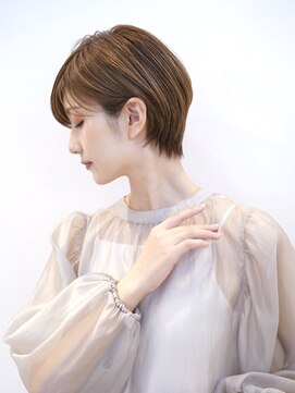 アイスバーグ ウェスト 清澄白河(eyesburg W/est) 20代30代大人可愛い小顔ボブ前下がりショートハイライト