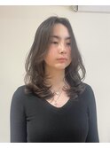 内巻きミディアムレイヤーひし形ヘアカット学割U24