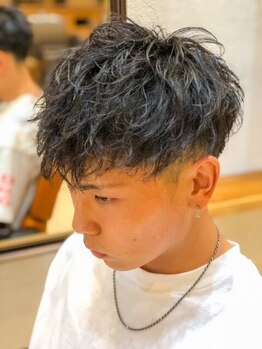 レイブン(Raven)の写真/【学割U24】最新トレンド～定番人気Styleまでお任せ！実力派スタイリストによりどんなスタイルも自由自在に