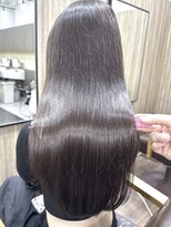 イリ 心斎橋(ili)&nbsp;ハイライトカラー/ミルクティーベージュ/レイヤーカット