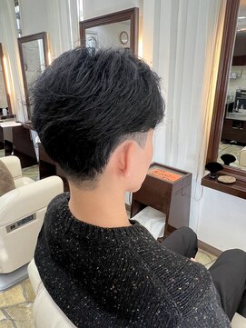 ヘアーメイクフィールヒルズ(FEEL HILLS) フェザーパーマ