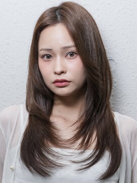 イリ 梅田(ili) レイヤーカット/ブリーチなし/ココアブラウン/髪質改善