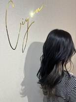 シヨン(ciyon.)&nbsp;暗髪韓国風☆くびれレイヤー