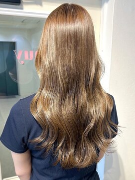 アンニュ(annuy) ブリーチ ハイトーンカラー 韓国ヘア 艶髪 レイヤーカット 20代