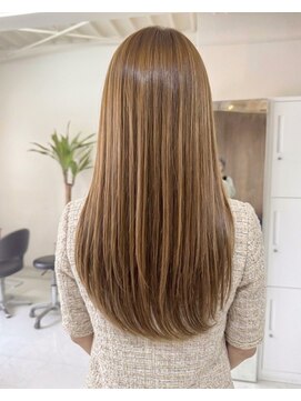 零秒女髪 千里丘店 上品な大人女性向けの艶カラー美髪ロング髪質改善艶髪艶感