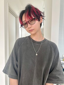 デイズド(DAZED)の写真/柔らかなハイトーンが、透明感と雰囲気を纏う。