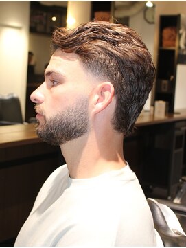 フリークバーバーショップ 河原町三条店(FREAK BARBER SHOP) マレットヘア/テーパーフェード/スリックバック/河原町三条