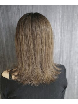 サード プレイス(Third Place) アッシュカラー!