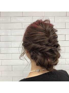 アシェット(assiette) 二次会ヘアセット《安田 汐里》