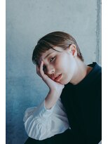 アノニム(Anonyme)&nbsp;ハイライト×ショートヘア