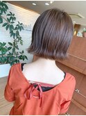 切りっぱなしボブ×ナチュラルブラウン