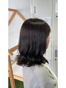 フェリア 池田(FERIA) 顔周りカット/くびれヘア/前髪カット/韓国ヘア/艶カラー