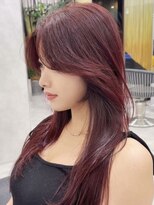 シティ(CITY)&nbsp;かきあげ前髪 レイヤーカット レッドカラー