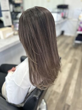 アトレ(attrait) ☆モテかわスタイル☆@attrait_total_beauty