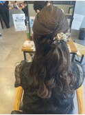 お呼ばれヘアセットロープ編みアレンジハーフアップ結婚式二次会