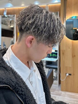 ルースト 渋谷店(ROOST) 縦落ちツイスパ×金メッシュ