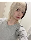 ホワイトベージュ＆ブラックツートーンカラー中性ウルフ
