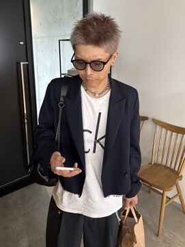 ロティバイトレンチ(loti by trench) ハイトーンスパイキーショート