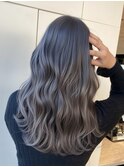 グレージュ ブリーチカラー レイヤーカット 海外風