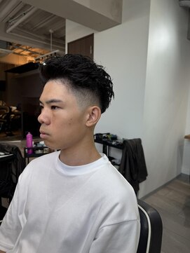 ヴィ 大宮(Vii) 大宮/カット/短髪/毛流れ/センターパート