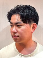 ジェントル(GENTLE) 濡れ感センターパート/パーマ×フェード刈り上げメンズヘア