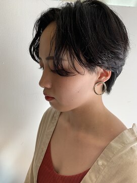 ヘアー アイス ルーチェ(HAIR ICI LUCE) ショートスタイル 前下がり くせ毛