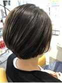 ショートボブ